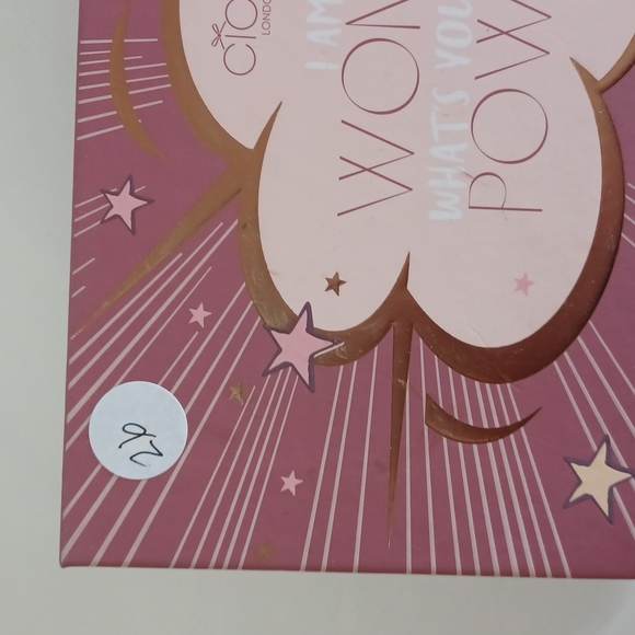 I am  woman what's your super power pallete - Picture 2 of 4